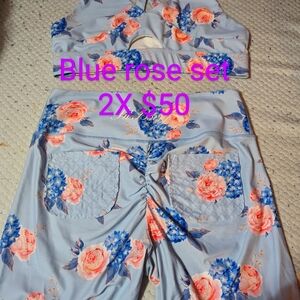 Fitbooty Apparel Size 2X Blue Rose